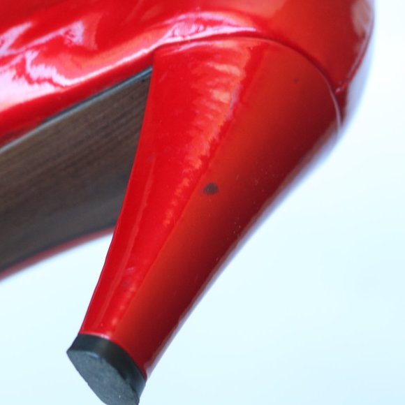 Vintage 80s Red Patent Leather Peep Toe Pumps EUC Size 7 - Picture 7 of 11